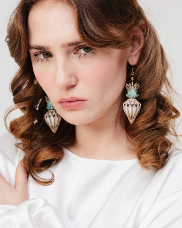 Lumière Éclose Earrings